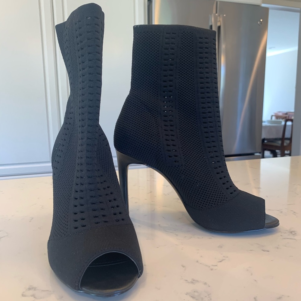 Charles David High heels booties